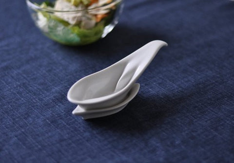 Hiracle Sakura Spoon – Petal Plate Set